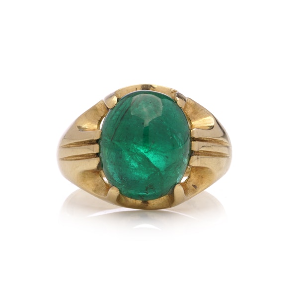 18kt. yellow gold dome 7.50 ct. cabochon emerald ring. - image 2