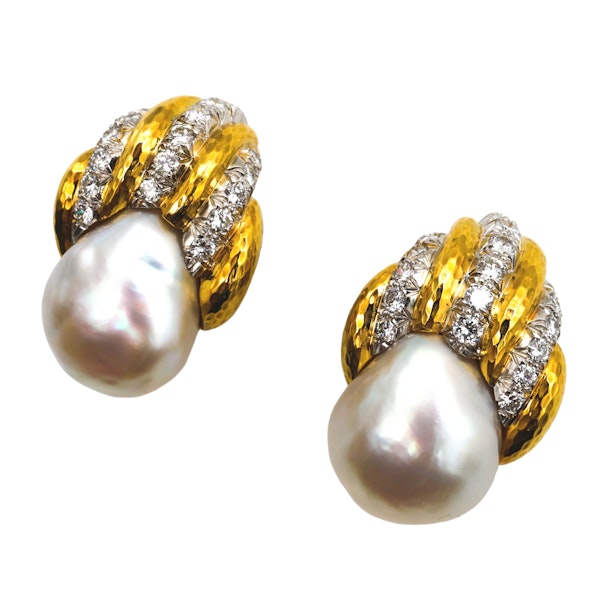 Vintage David Webb Pearl, Diamond and Gold Earrings, 1.00ct, Circa 1980 - image 3