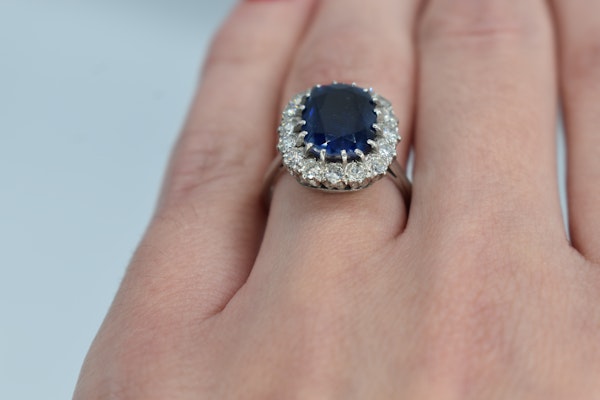 Sapphire & Diamond Cluster Ring - image 3