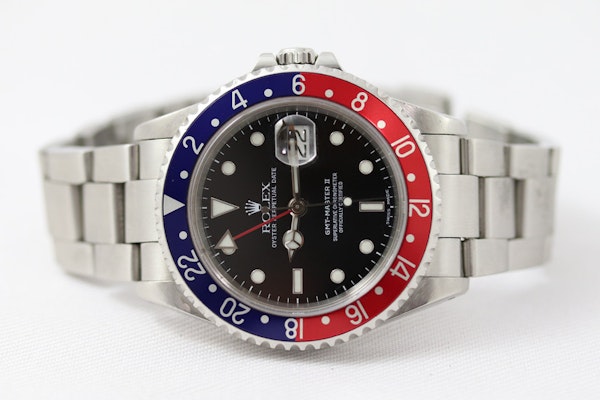 Rolex GMT-Master II | Pepsi Bezel | Ref 16710 | Box and Papers | Circa 2000 - image 4