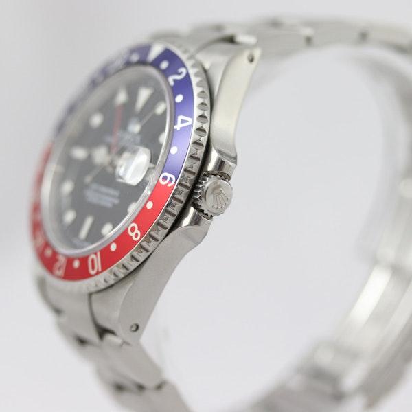 Rolex GMT-Master II | Pepsi Bezel | Ref 16710 | Box and Papers | Circa 2000 - image 3