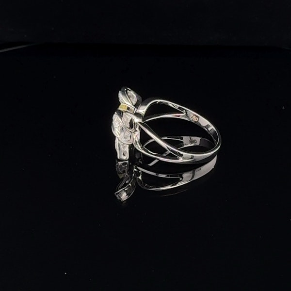 Yellow diamond bow rings - image 5