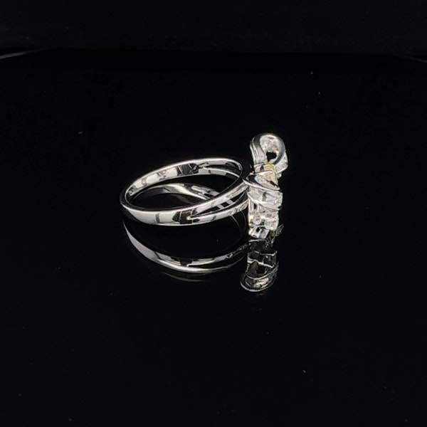 Yellow diamond bow rings - image 10