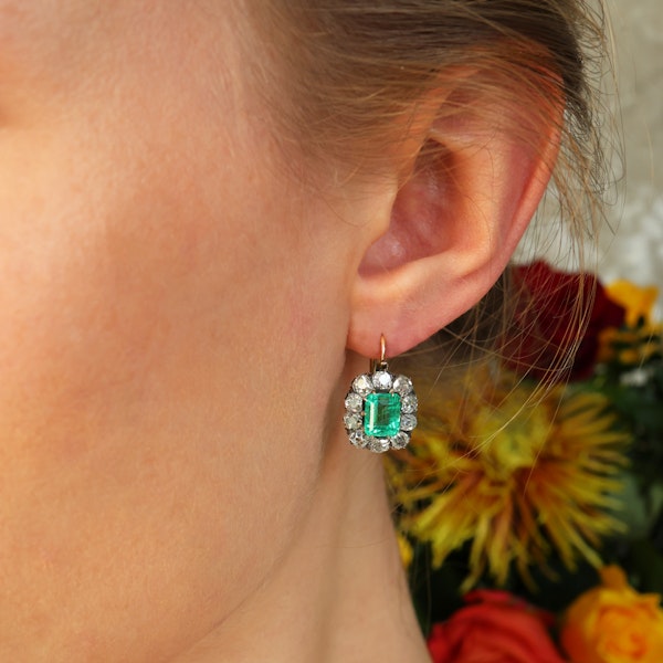 Antique Columbian Emerald Diamond and Silver Upon Gold Cluster Earrings, Circa 1890 - image 6