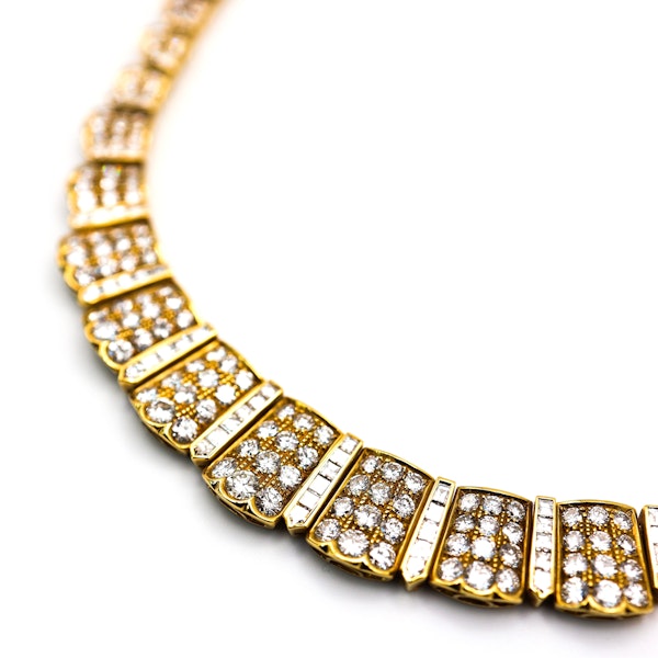 Italian Diamond and Gold Necklace, 24.00 Carats, Circa 1990 - image 4