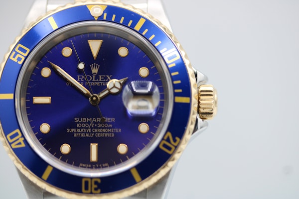 Rolex Submariner Date  1990 Box and Papers - image 7