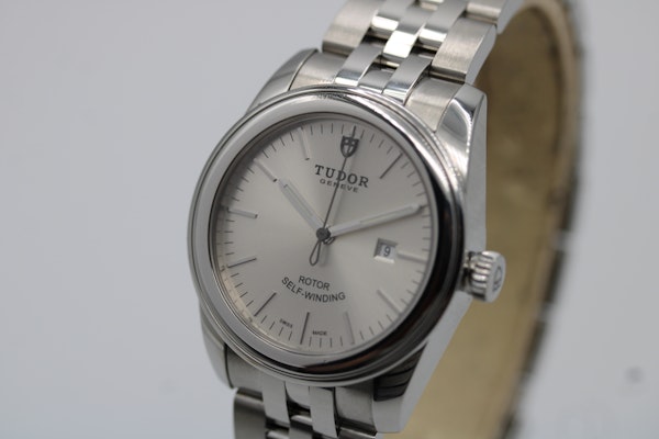 Tudor Glamour Date 53000 Silver Dial Full Set 2018 - image 4