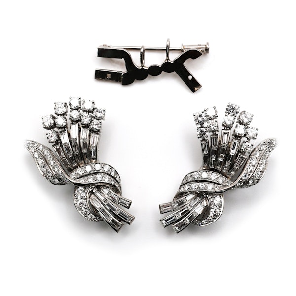 Vintage Diamond and Platinum Double Clip Brooch, Circa 1940 - image 3