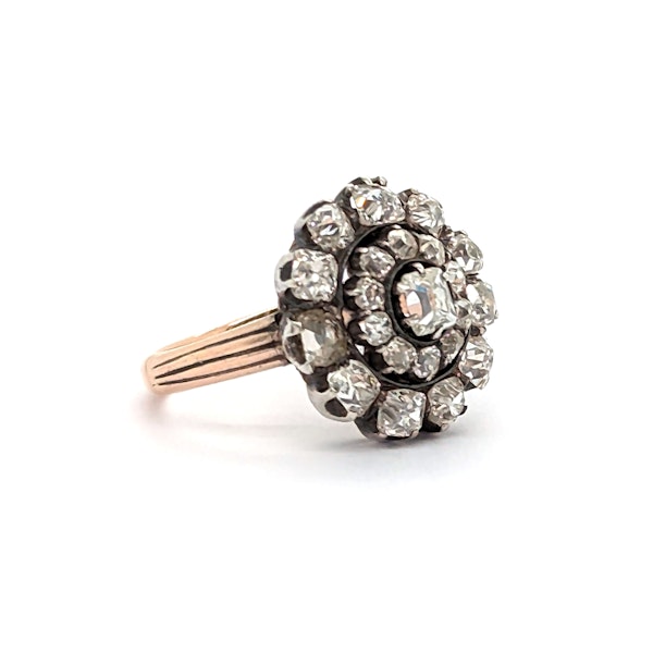 Antique Georgian Diamond and Silver Upon Gold Cluster Ring, Circa 1830 - image 6