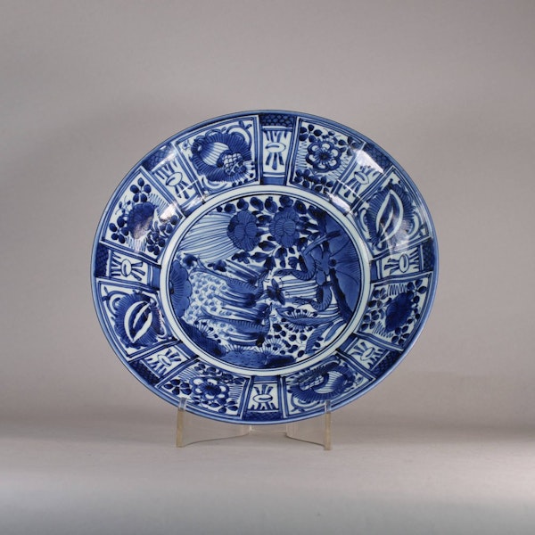 Japanese Arita blue and white kraak-style plate, c.1700 - image 1