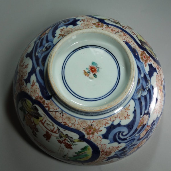 Pair of Japanese Imari bowls, early 18th century - image 6