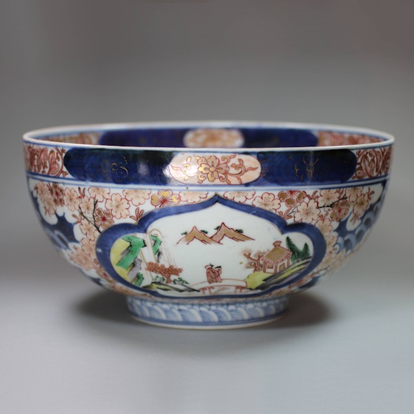 Pair of Japanese Imari bowls, early 18th century - image 10