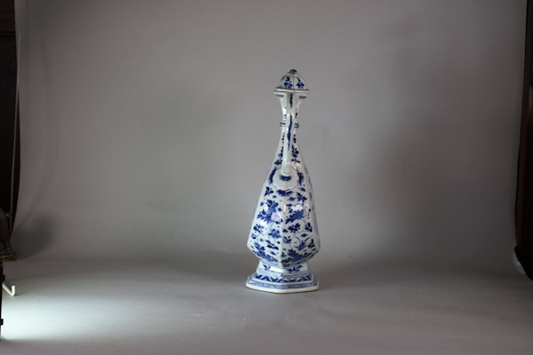 A blue and white ewer for the Islamic market, Kangxi (1662-1722) - image 4