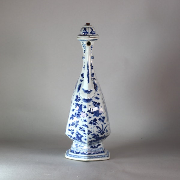 A blue and white ewer for the Islamic market, Kangxi (1662-1722) - image 14