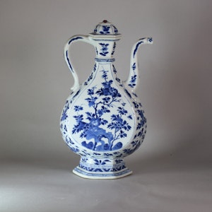 A blue and white ewer for the Islamic market, Kangxi (1662-1722)