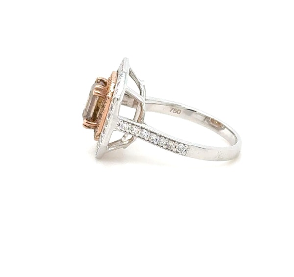 Champagne Brown diamond ring - image 5