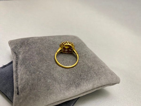 Yellow Sapphire Diamond Cluster Ring in 18ct Gold date circa 1950, SHAPIRO & Co since1979 - image 4