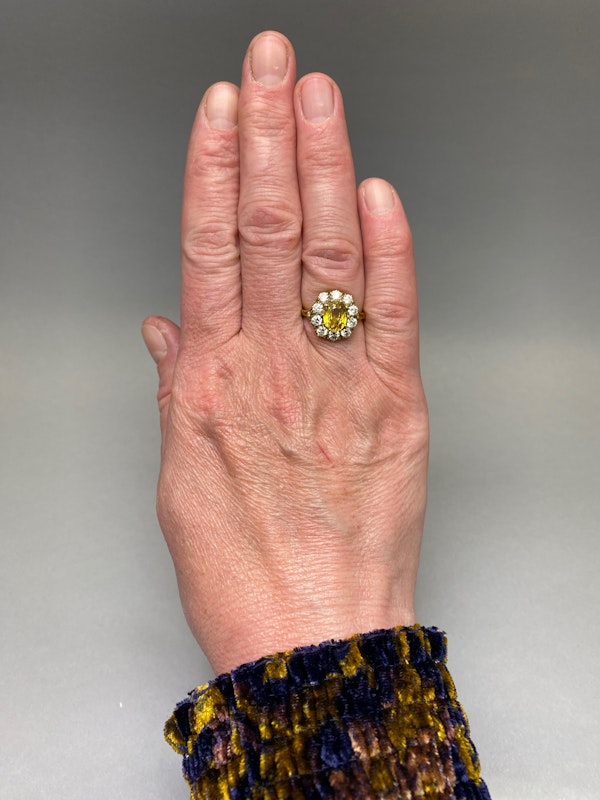 Yellow Sapphire Diamond Cluster Ring in 18ct Gold date circa 1950, SHAPIRO & Co since1979 - image 2