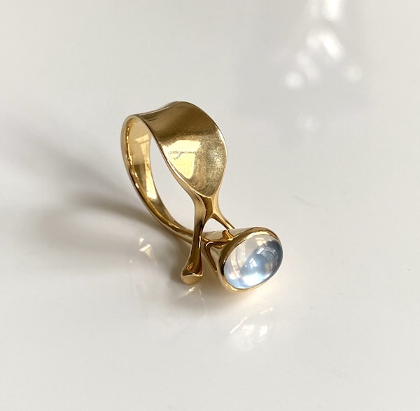 Vivianna Torun 18k gold & moonstone ring - image 2