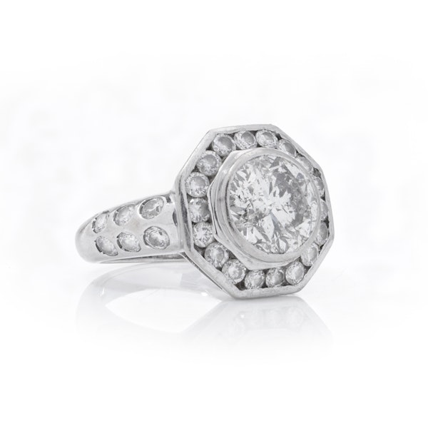 18kt White Gold Diamond Ring with 2.03 ct diamond - image 4