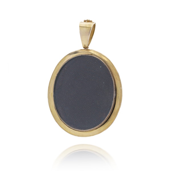 19th Century Victorian 20-Karat Gold Mourning Locket Pendant - image 6