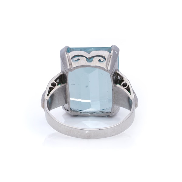 Art Deco natural 20 carat Aquamarine Platinum Ring - image 4