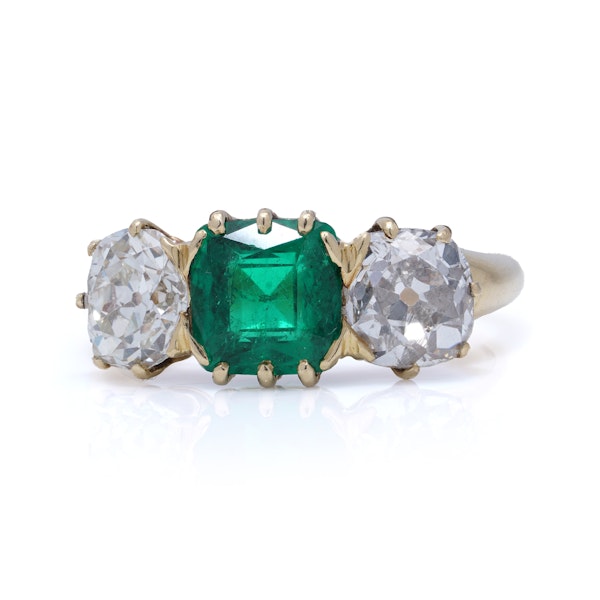 Antique 18kt Gold Three-Stone Ring with Emerald and Diamonds - image 2