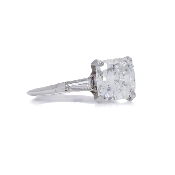 1.9 Carat Cushion-Cut VVS D Colour Diamond Ring - image 3