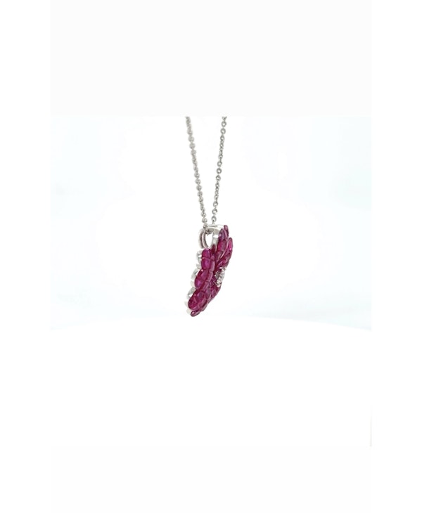 Beautiful 5ct invisible set Burmese ruby flower pendant - image 2