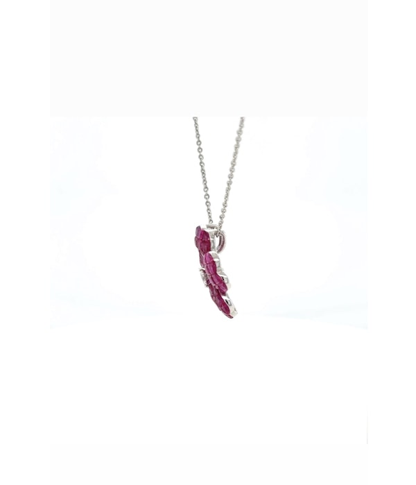 Beautiful 5ct invisible set Burmese ruby flower pendant - image 5