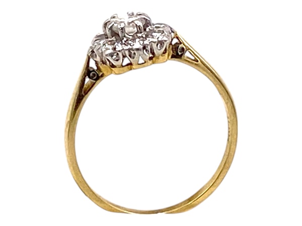 Antique diamond cluster ring in 18ct. gold and platinum - image 2