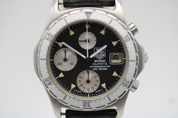 TAG Heuer 2000 Chronograph Quartz - image 2