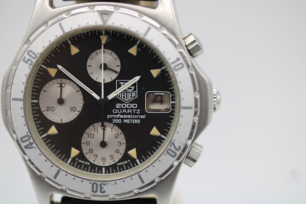 TAG Heuer 2000 Chronograph Quartz - image 6