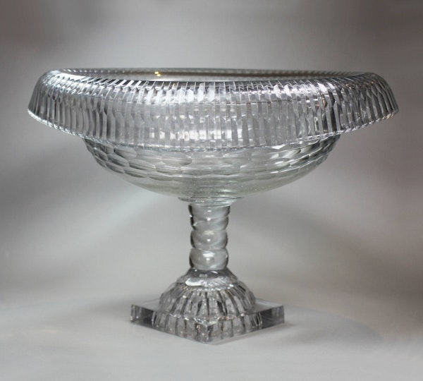 Irish cut glass centre piece with turnover rim - image 1