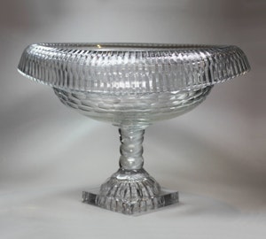 Irish cut glass centre piece with turnover rim