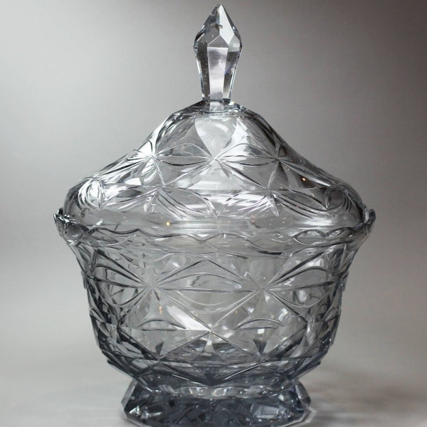 Irish glass bowl and cover, 18th century - image 1