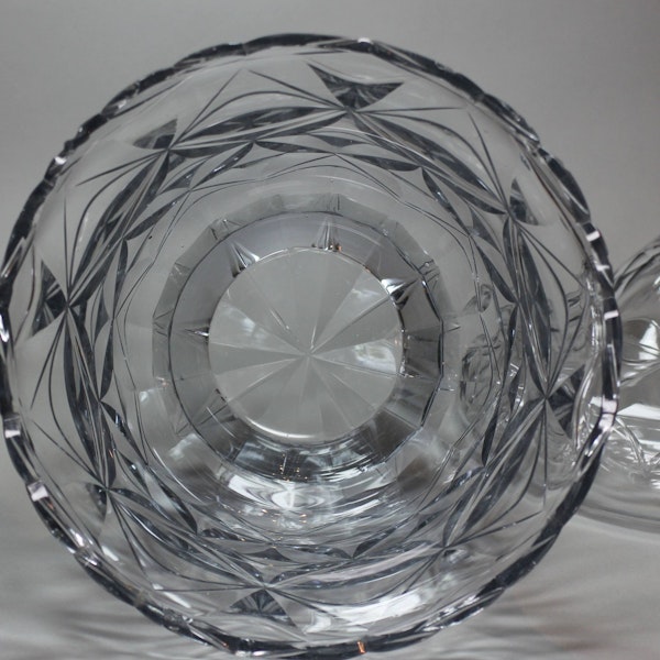 Irish glass bowl and cover, 18th century - image 3