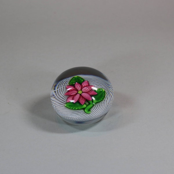 St. Louis pink clematis paperweight, circa 1850 - image 1