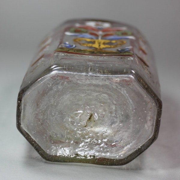 Bohemian painted glass flask, with pewter cap, 18th century - image 3