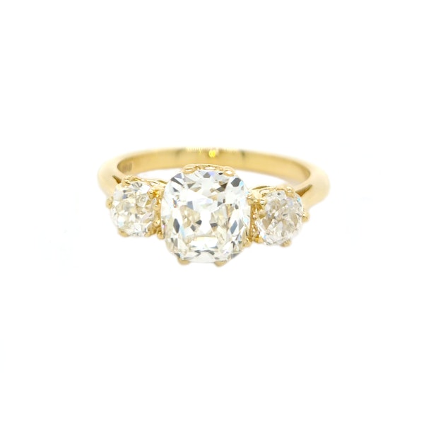 New Edwardian Style Three Stone Diamond and Gold Ring 2.00ct J SI1 - image 3