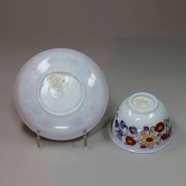 German milk glass teabowl and saucer, 18th century - image 2