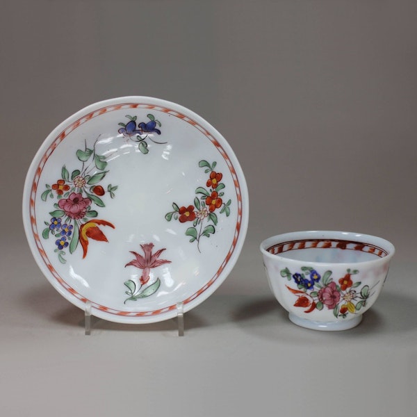 European milk glass tea bowl and saucer, 18th century - image 1