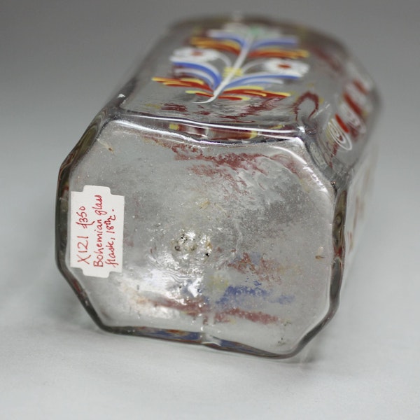 Bohemian glass bottle, 18th century - image 2