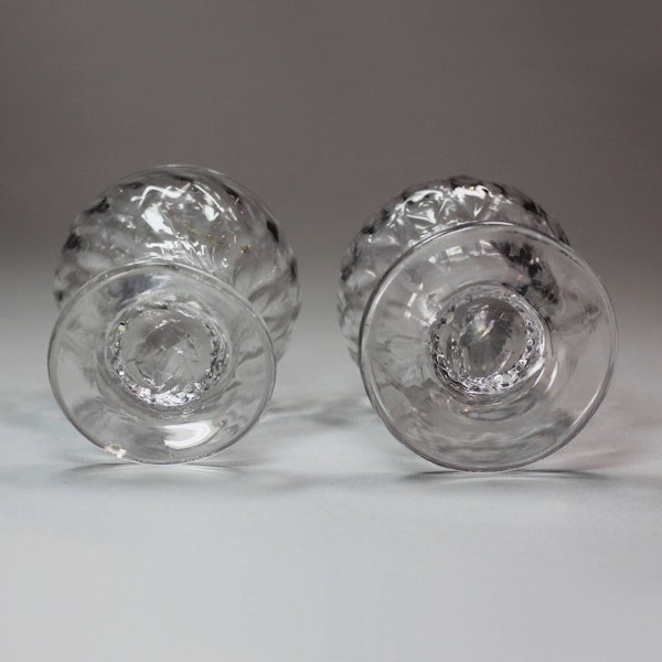 Pair of English monteith or bonnet glasses c.1760 - image 2