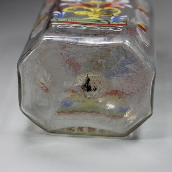 Bohemian glass flask, mid 18th century - image 3