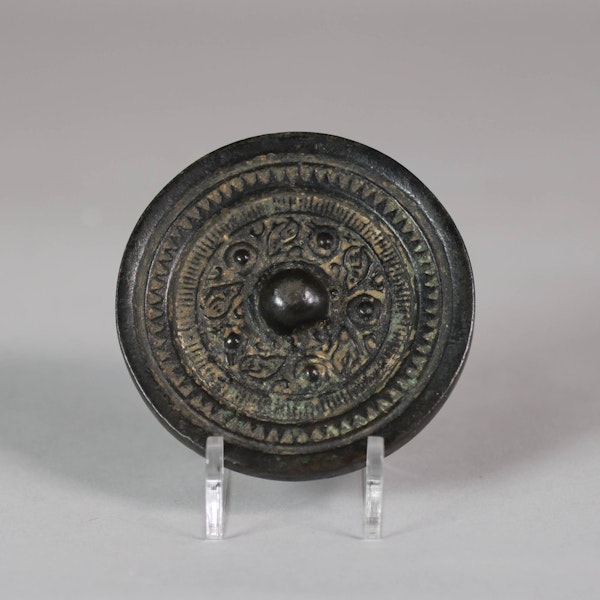 Chinese bronze mirror - image 1