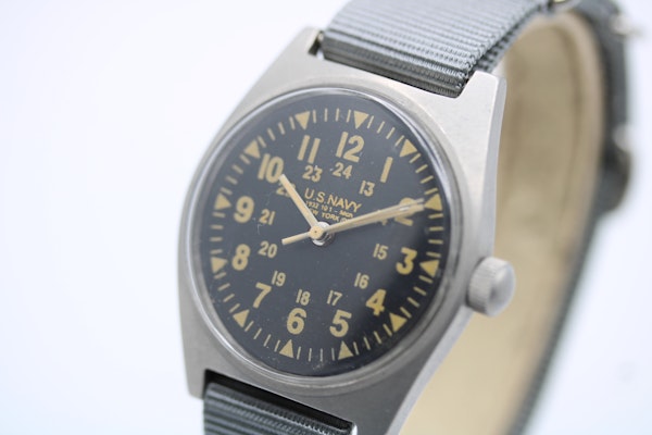 Vietnam US Navy Wristwatch - image 4