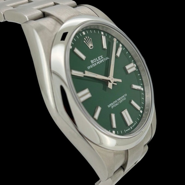 ROLEX OYSTER PERPETUAL 41 GREEN FULL SET 2022 withTAGS - image 3