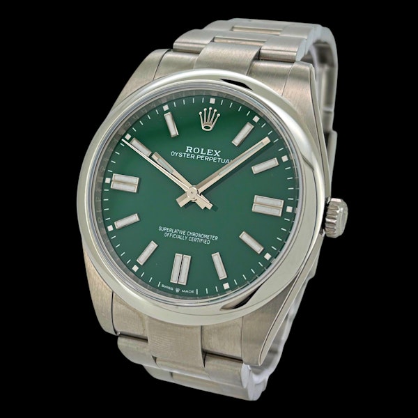 ROLEX OYSTER PERPETUAL 41 GREEN FULL SET 2022 withTAGS - image 1