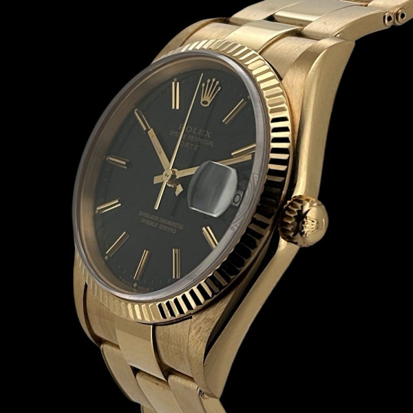 ROLEX OYSTER PERPETUAL DATE 15238 FULL GOLD FULL SET MINT CONDITION 1994 - image 2